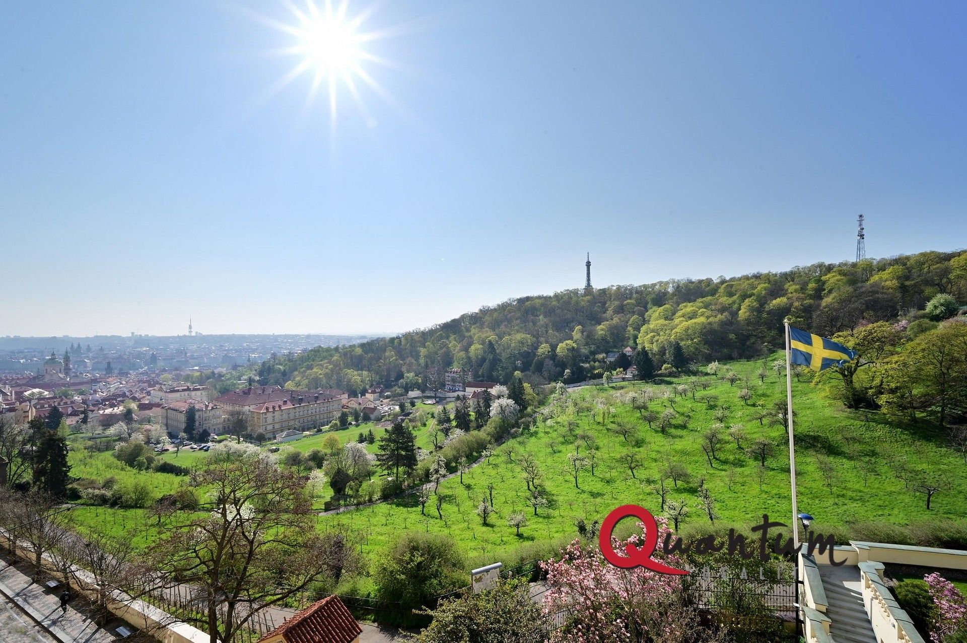 Pronájem kancelář - Loretánské náměstí, Praha, 26 m²