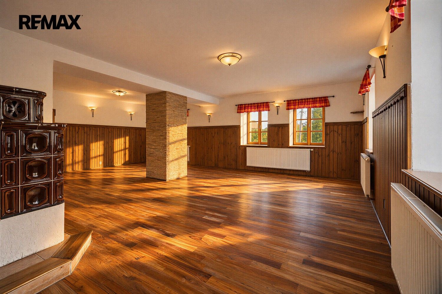 Rodinný dům · 300 m² · Skalsko, okres Mladá Boleslav - 4