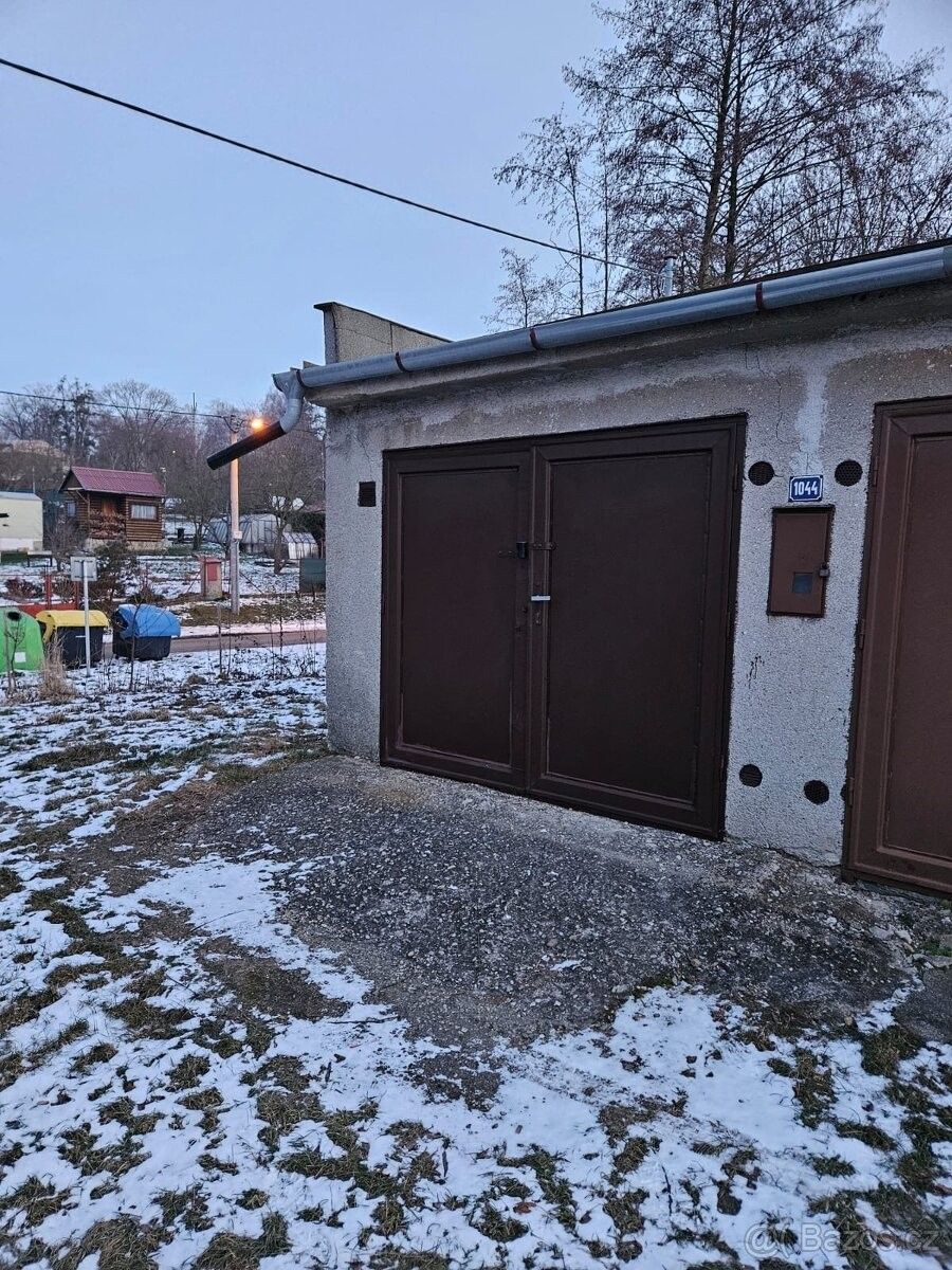 Garáže, Nový Jičín, 741 01 - 1