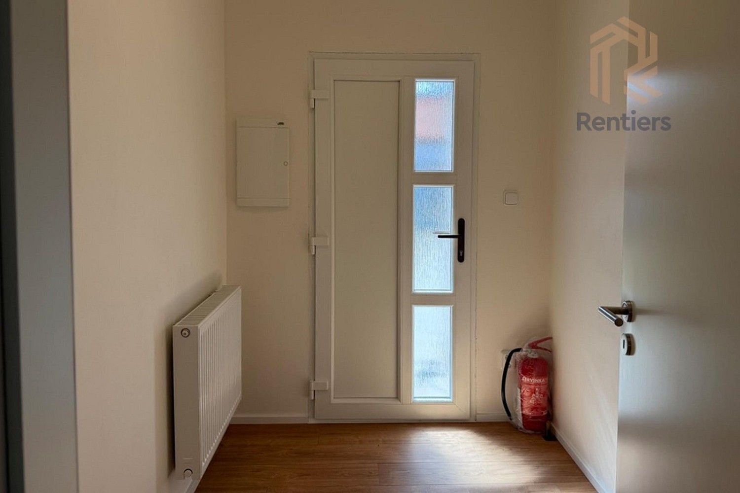 Rodinný dům · 137 m² · Rostoklaty, okres Kolín, Středočeský kraj - 3