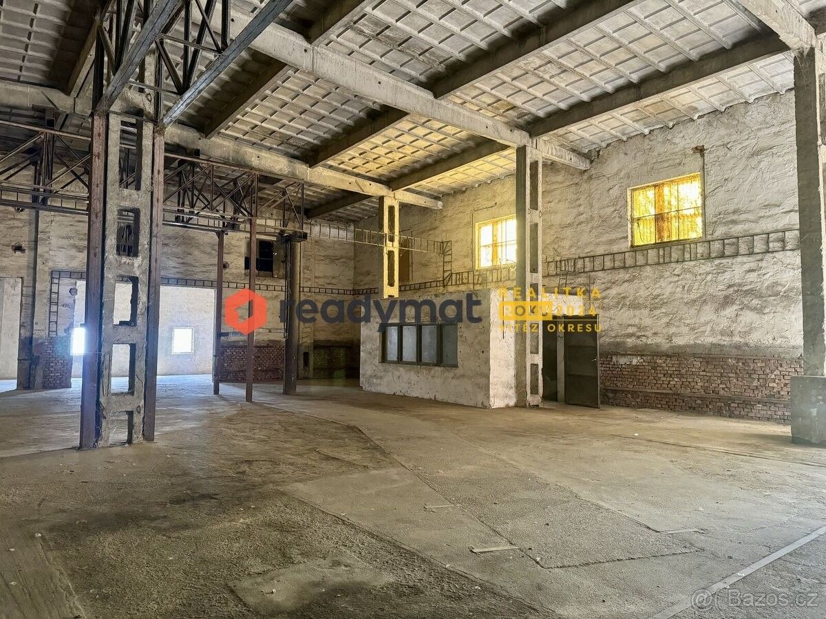 Pronájem sklad - Mutěnice, 696 11