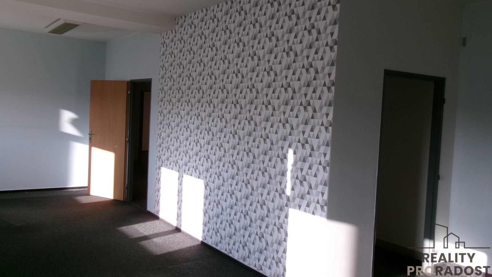 Pronájem kancelář - Cejl, Brno, 262 m²