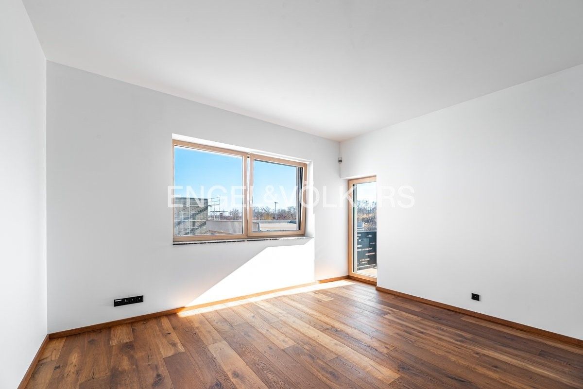 Pronájem rodinný dům - Ostrá 755, Praha Satalice, 195 m² - 5