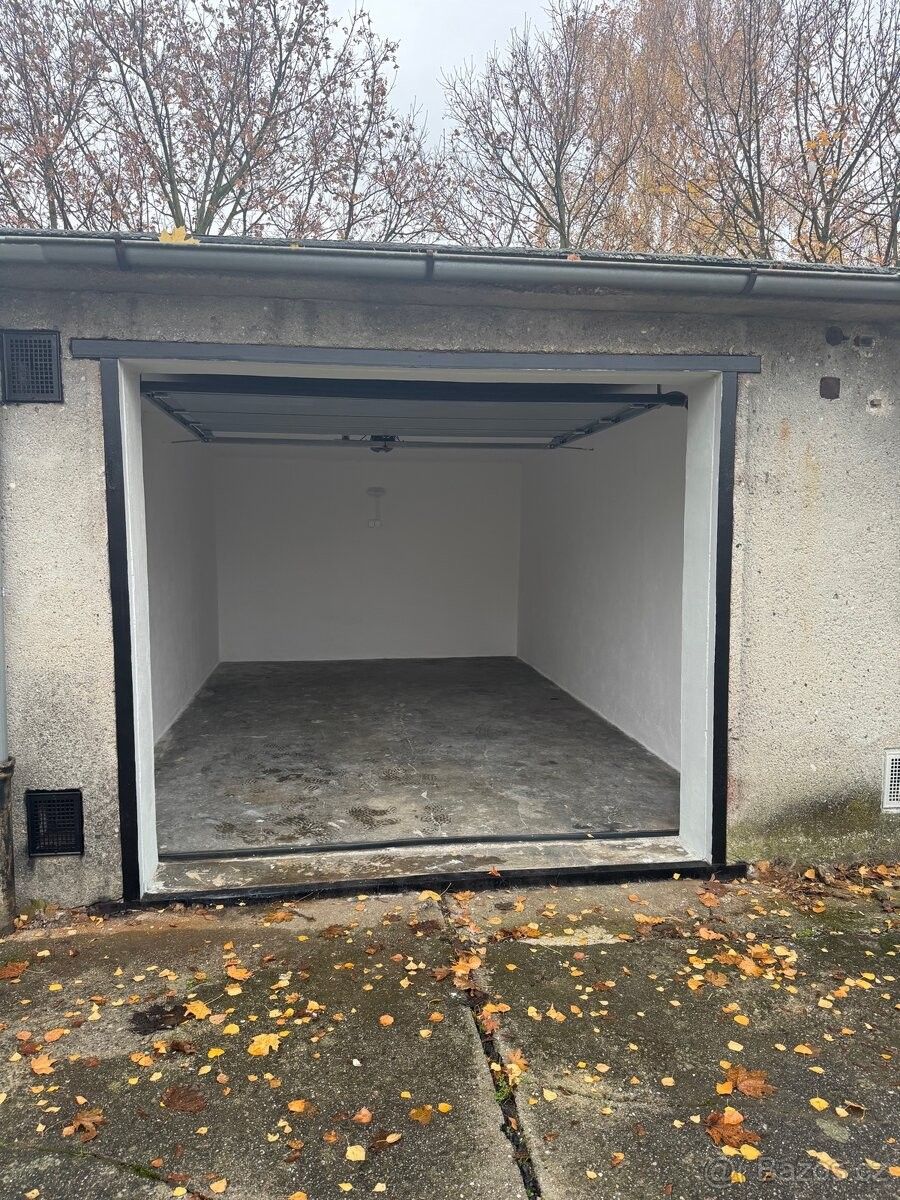 Garáže, Olomouc, 779 00