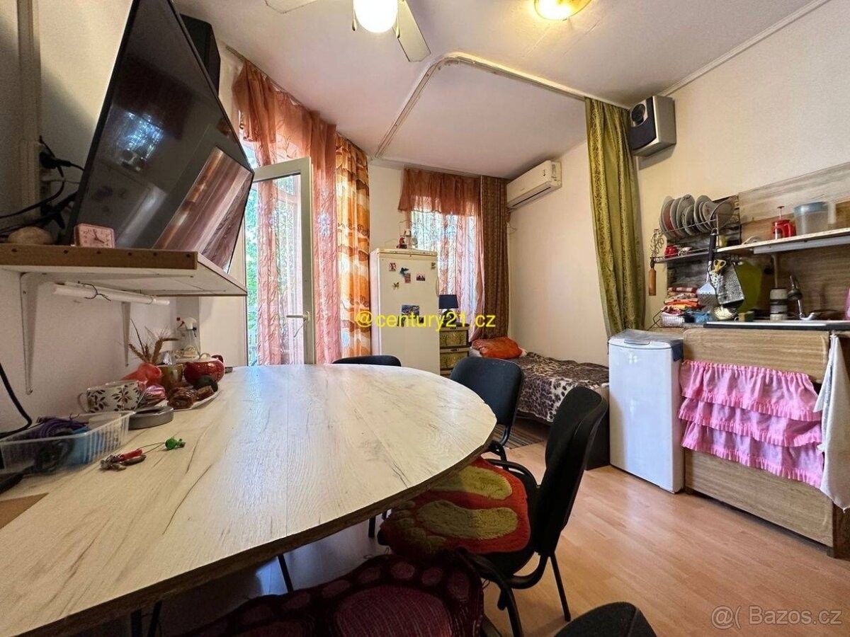 Prodej byt - 987 66, Zahraničí