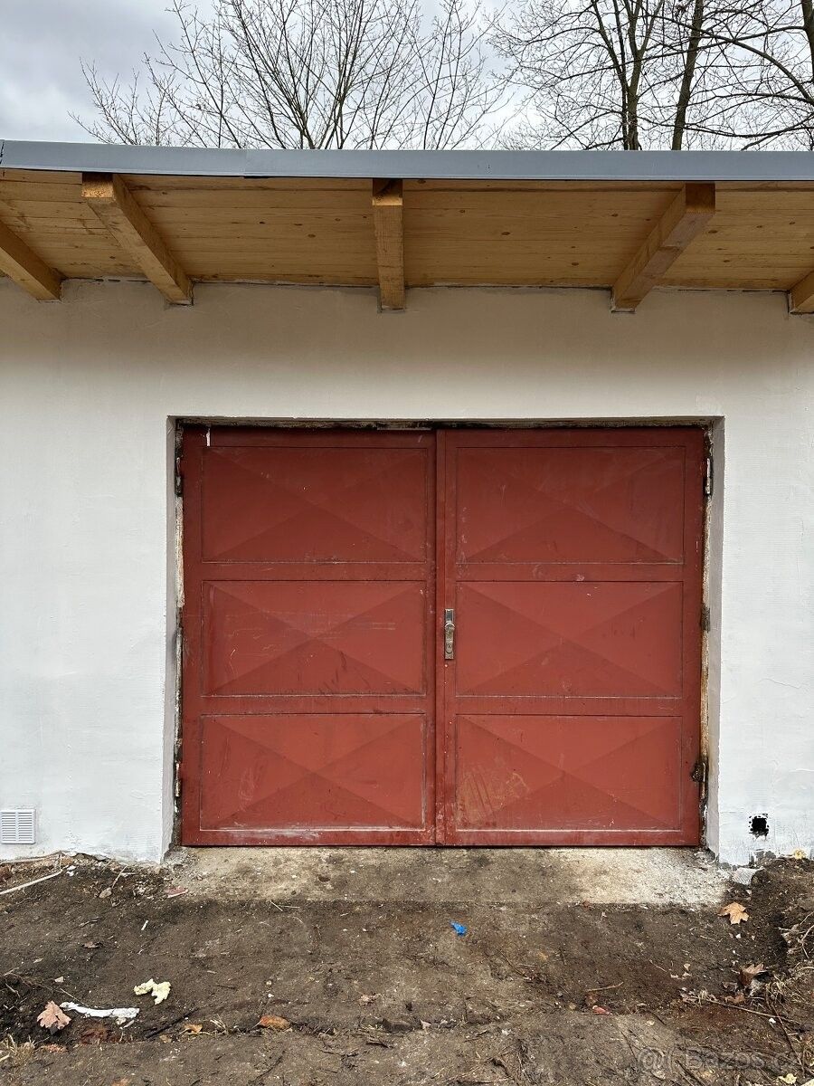 Garáže, Ostrava, 713 00