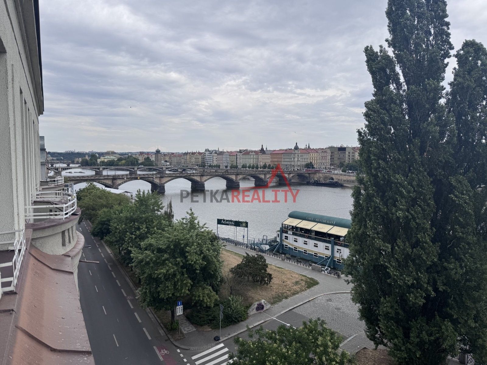 Byt 3+1 · 101 m² · Jindřicha Plachty, Praha - 3