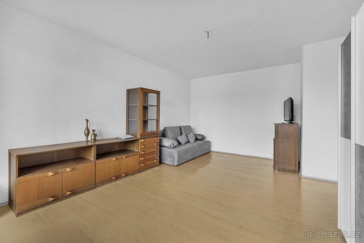 Prodej byt - Pardubice, 530 02