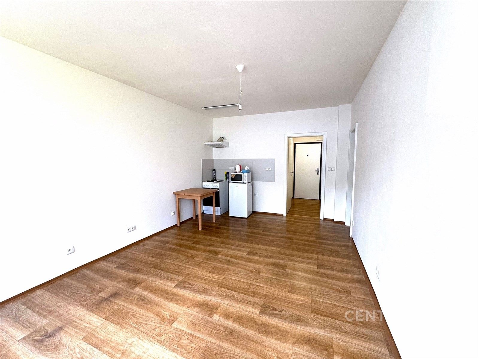 1+kk, Pod lysinami 480, Praha Hodkovičky, 30 m² - 2