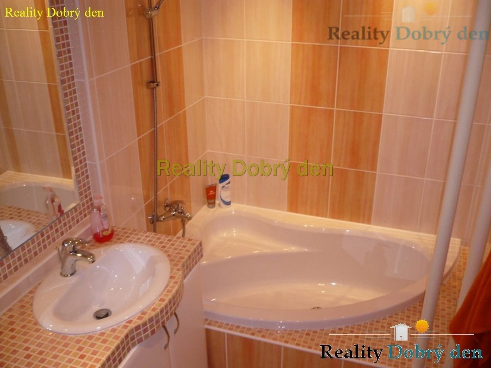 Pronájem byt 1+1 - Na Nábřeží, Bruntál, 39 m²