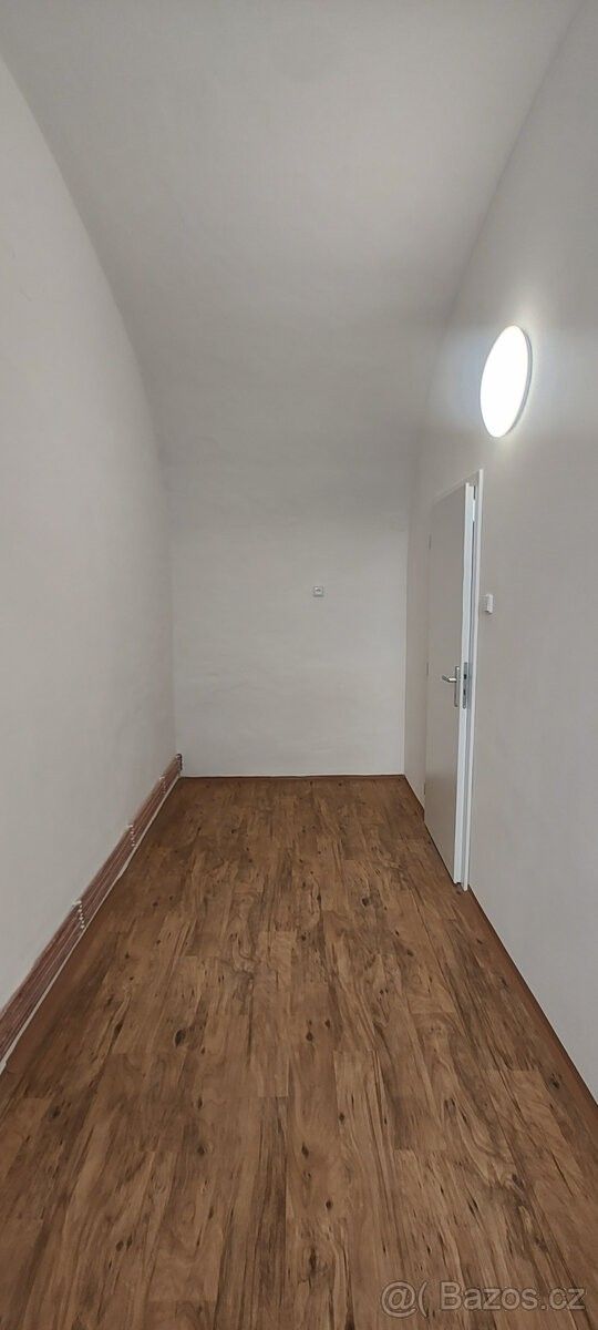Obchodní prostory · Jaroměř, 551 02 - 3