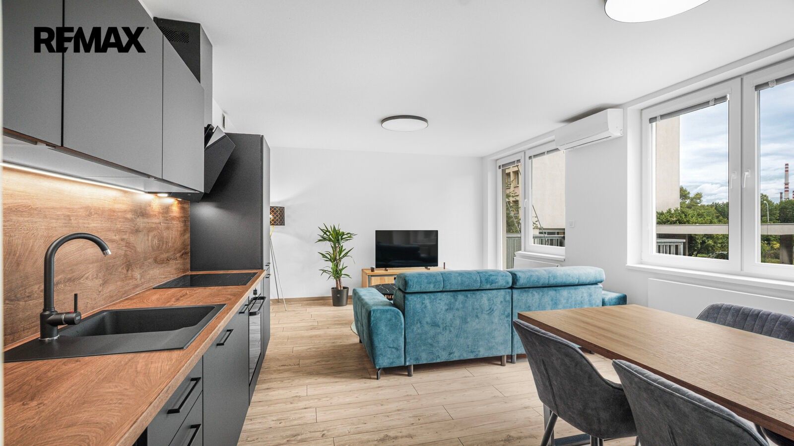 Prodej byt 2+kk - Limuzská 2110, Praha Strašnice, 53 m² - 5