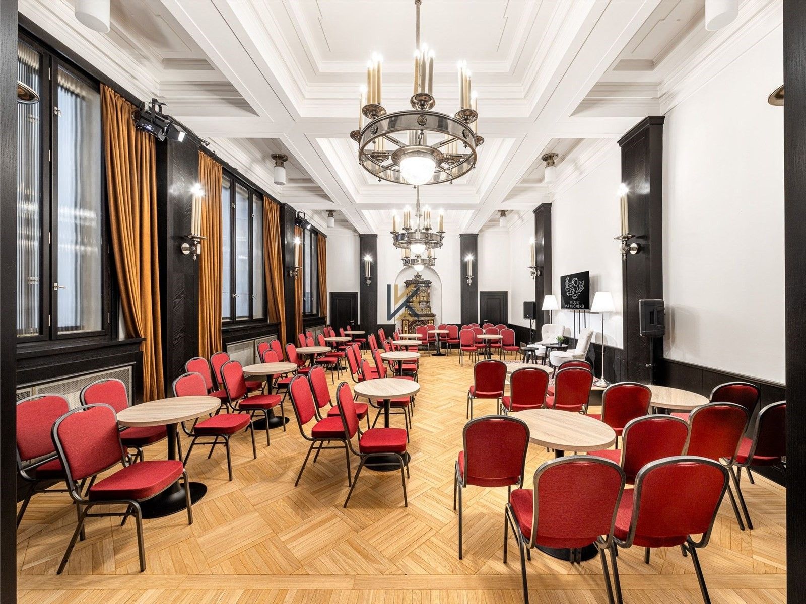 Pronájem obchodní prostory - Spálená, Praha, 156 m²