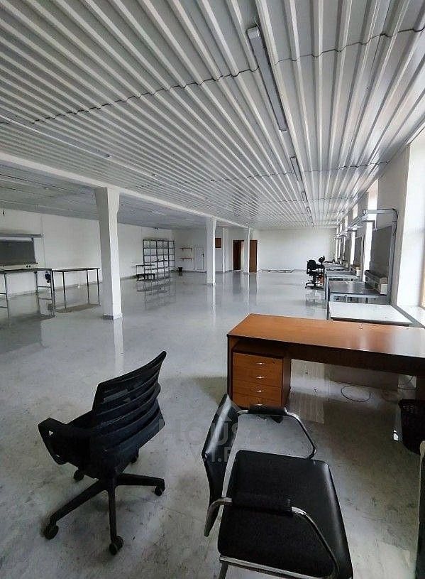 Obchodní prostory · 1 800 m² · Přelouč, okres Pardubice, Pardubický kraj - 4