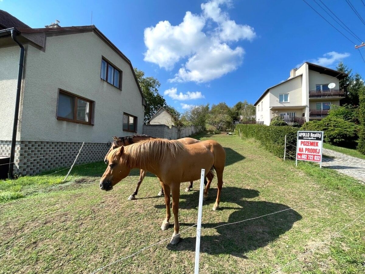 Prodej pozemek pro bydlení - Prakšice, 687 56