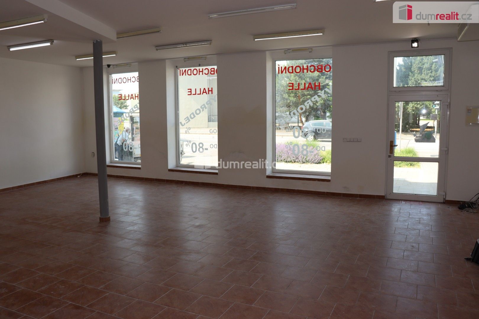 Pronájem obchodní prostory - náměstí T. G. Masaryka, Břeclav, 160 m² - 5