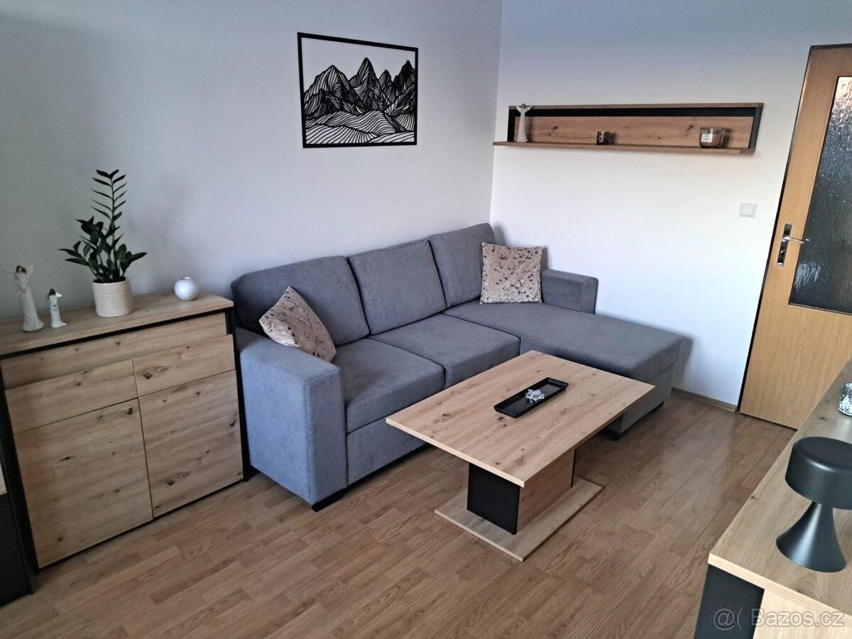 Byty, Hartvíkovice, 675 76