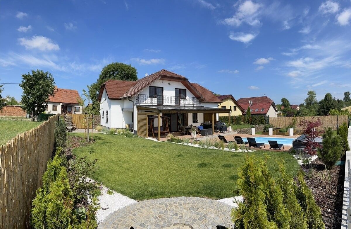 Rodinné domy, Jiříkovice, 664 51