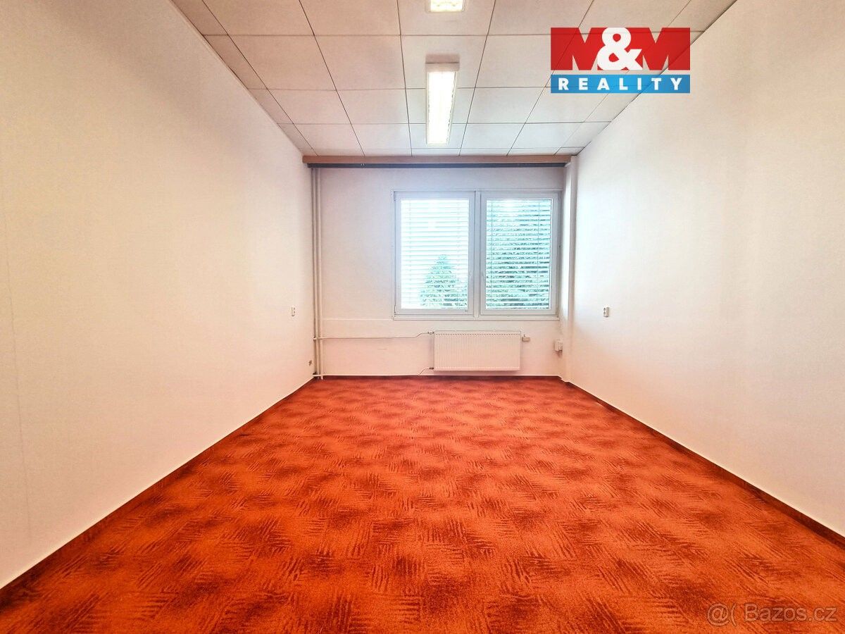 Kanceláře, Hodonín, 695 01