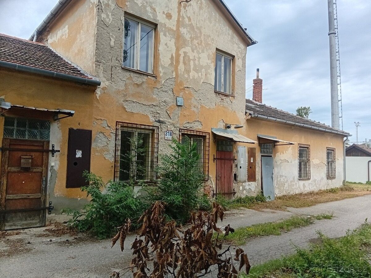 Rodinné domy, Dubňany, 696 03