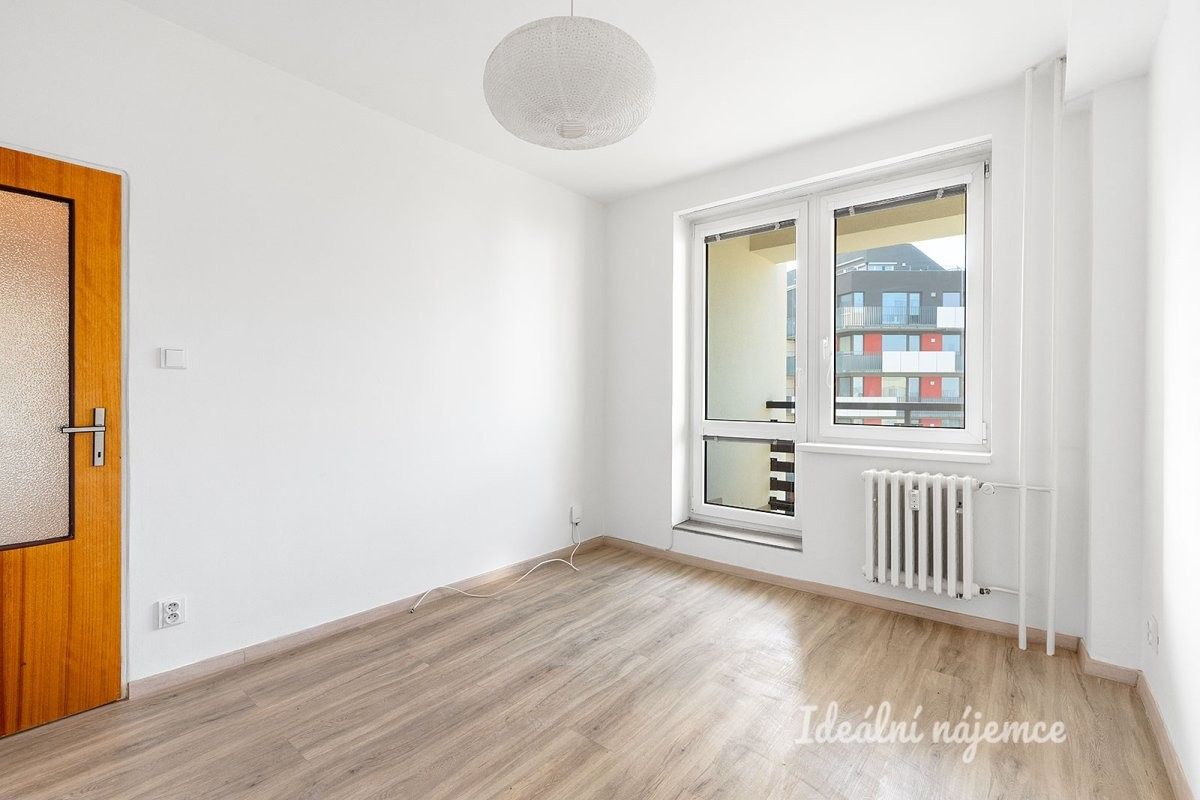 2+kk, Devonská, Praha, 44 m²