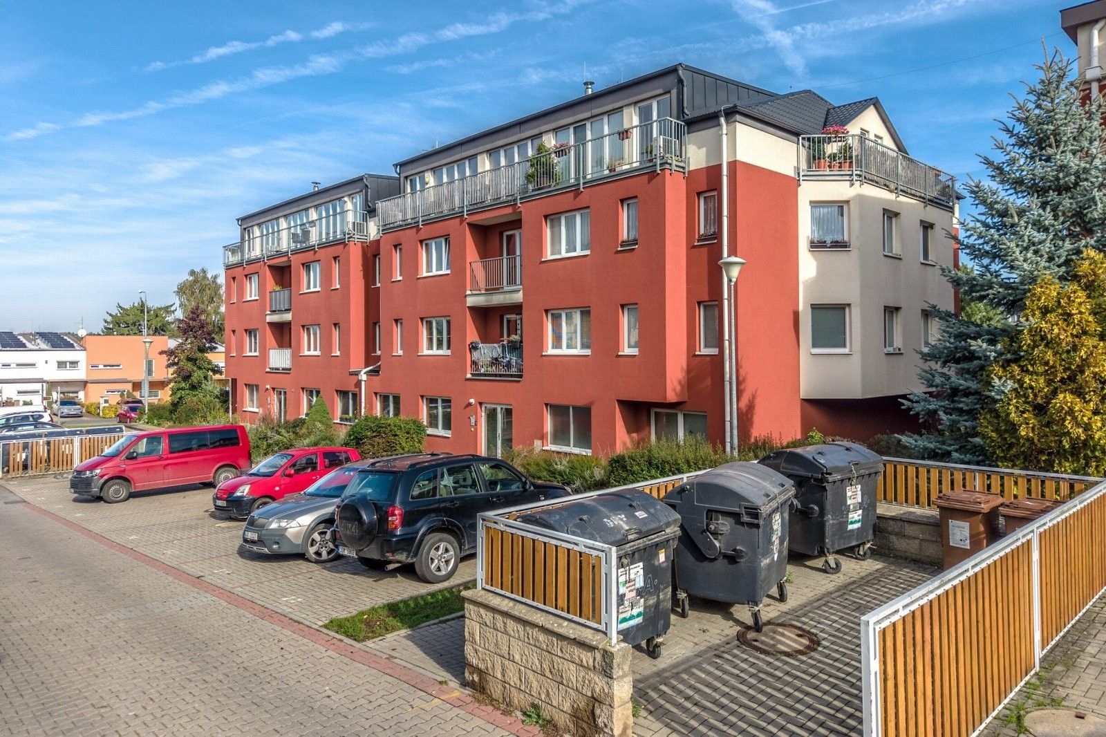2+kk, Dalmatská, Úvaly, 77 m²