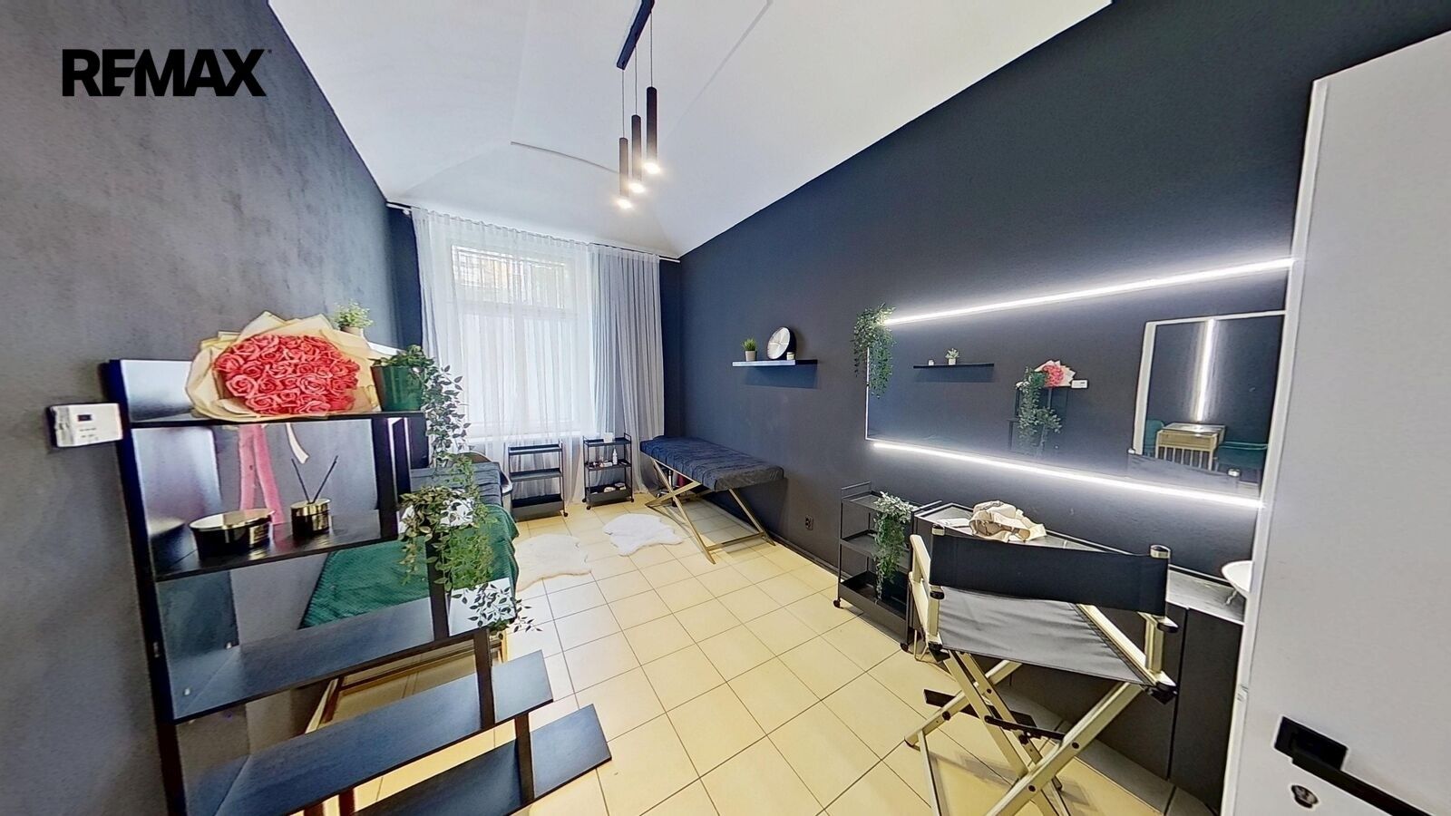 Obchodní prostory · 56 m² · Holečkova 790, Praha Smíchov - 4