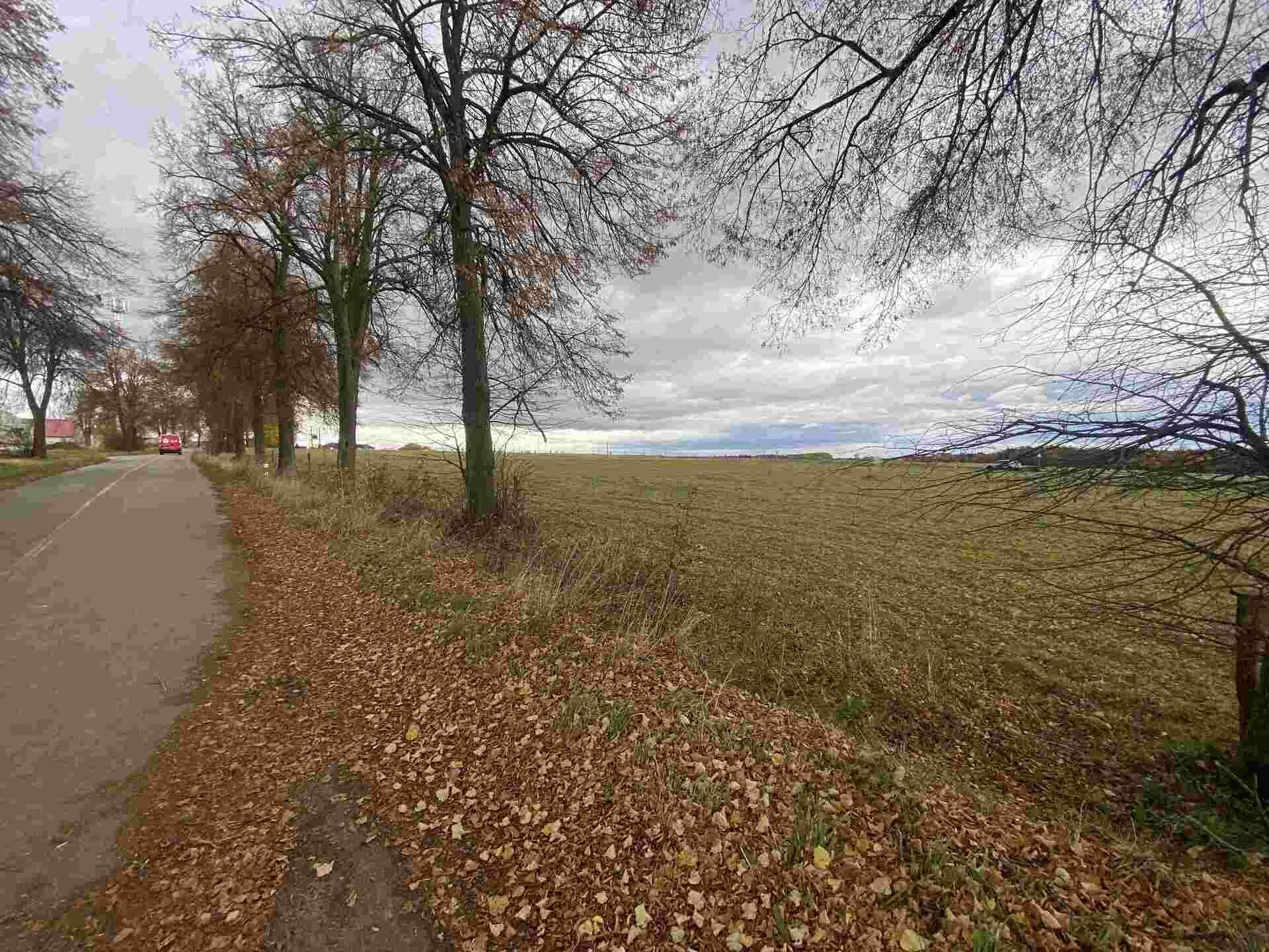 Komerční pozemek · 4 604 m² · Strážkovice - 3
