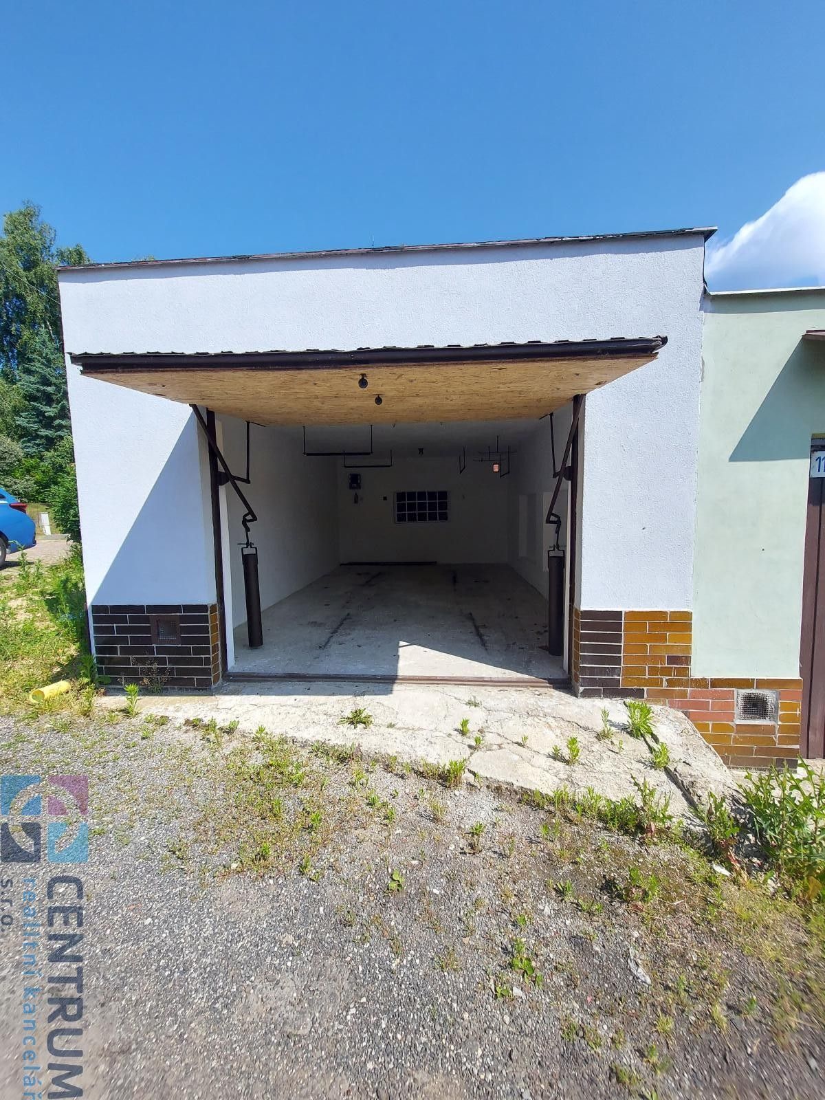 Pronájem garáž - Smetanova , Jablonec nad Nisou, 21 m² - 2