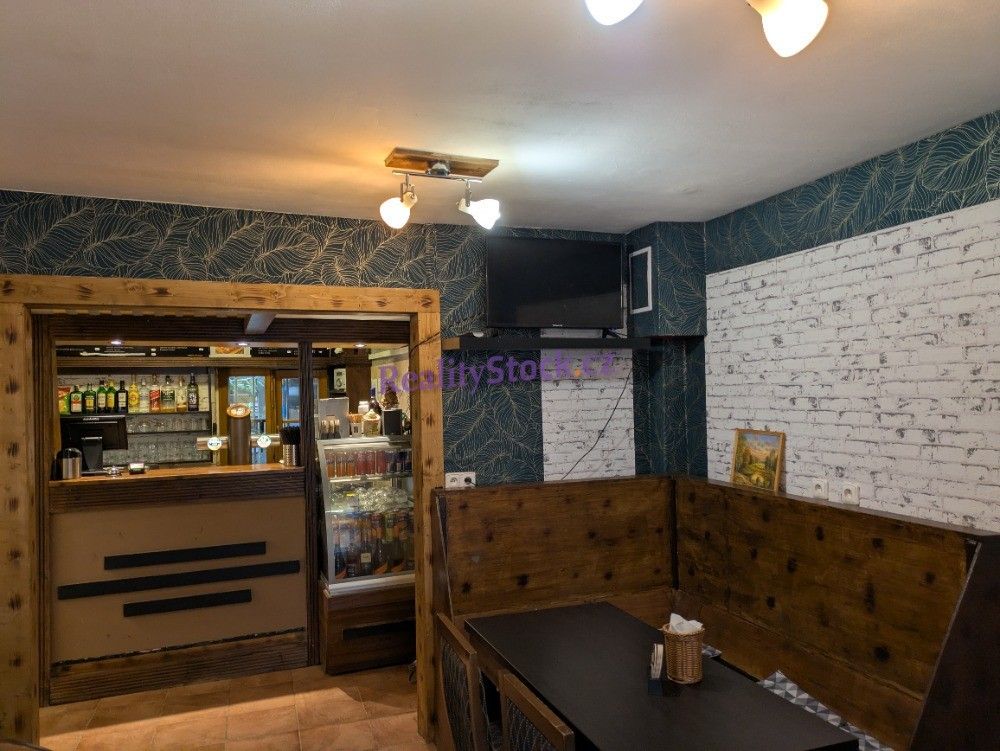 Restaurace · 65 m² · Cukrovarská, Praha - 4