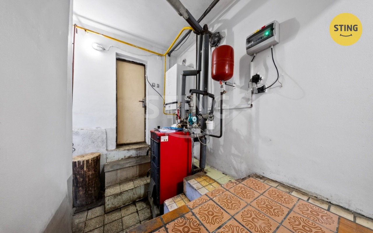 Prodej rodinný dům - K nádraží, Dolní Lhota, 220 m² - 5
