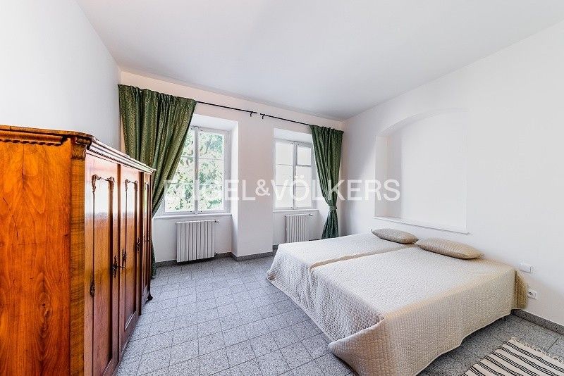 Pronájem byt 3+1 - Hroznová, Praha, 73 m²