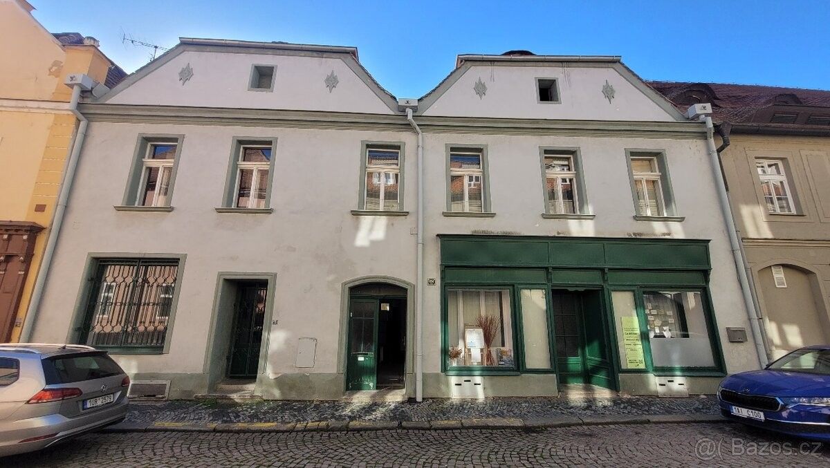 Obchodní prostory, Žatec, 438 01 - 1