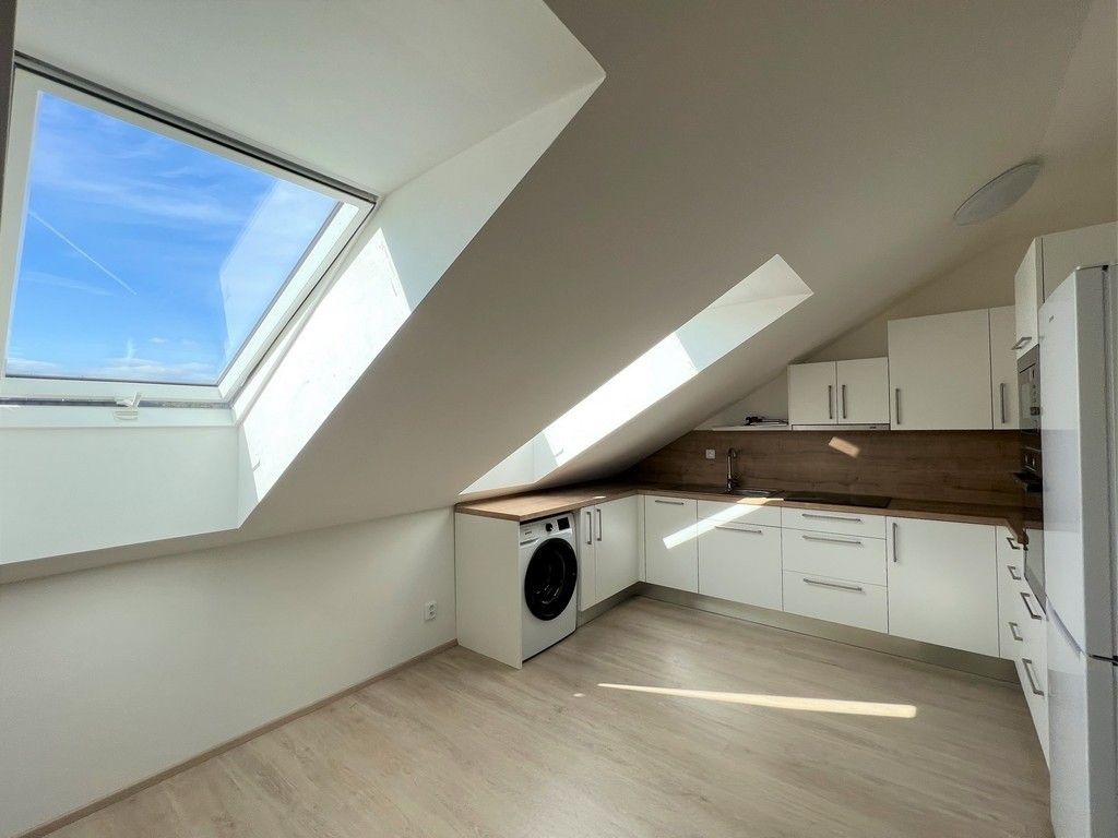 Byty, Kuřim, 664 34