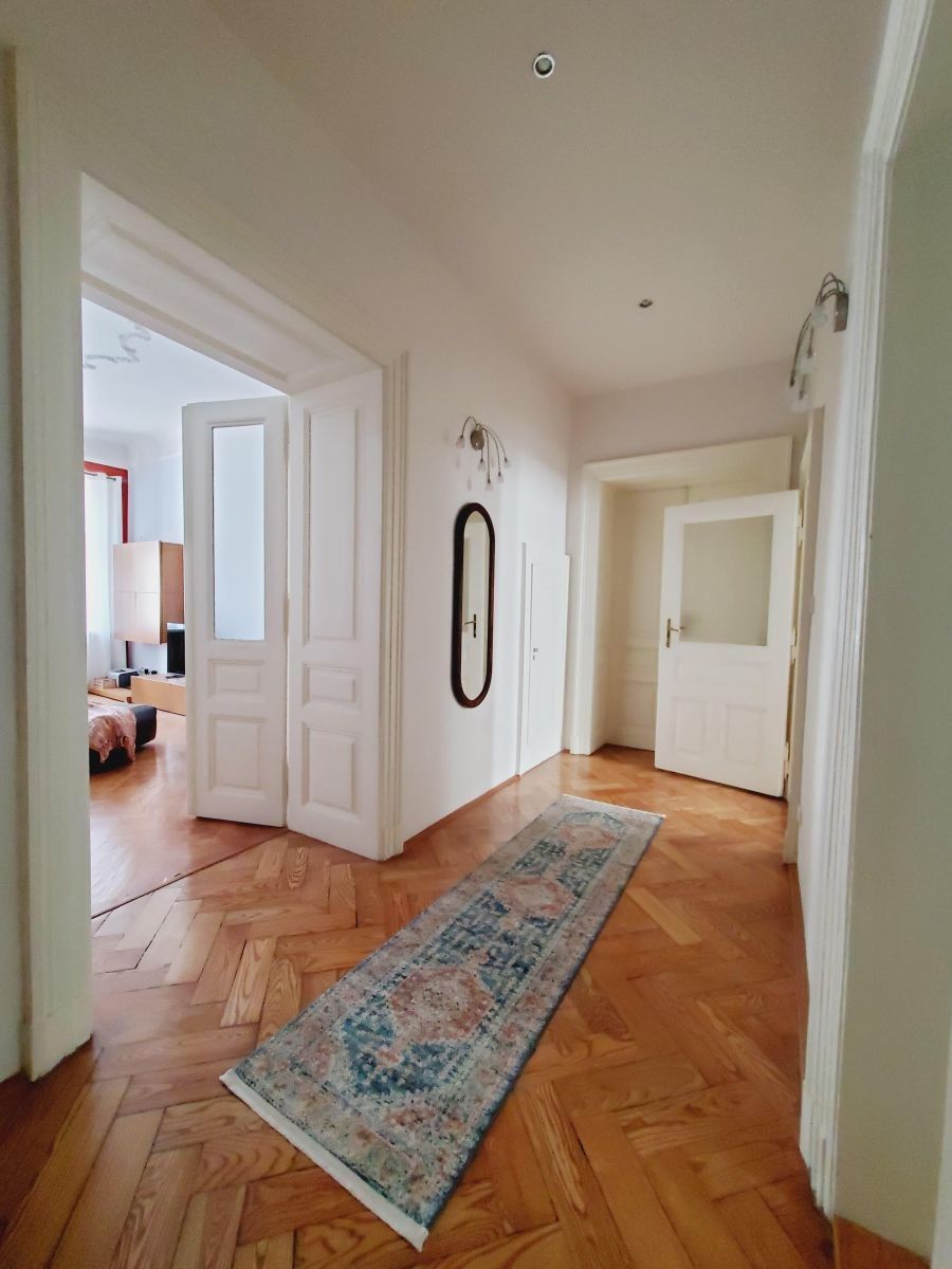 3+1, Skořepka, Praha - Staré Město, 100 m² - 2