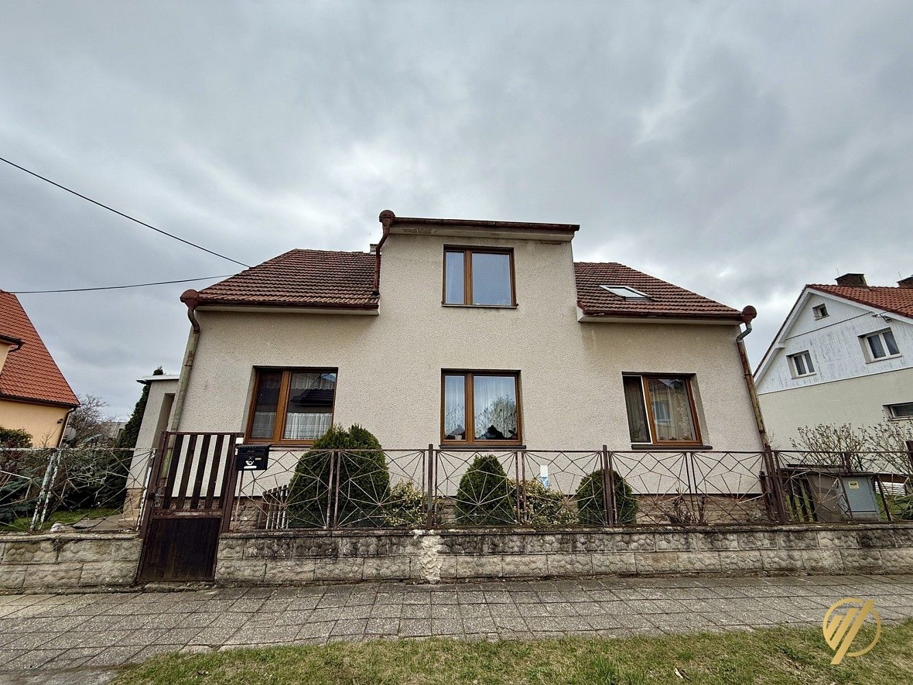 Rodinné domy, Cerhenice, okres Kolín, Středočeský kraj, 188 m² - 1