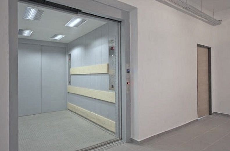 Sklad · 1 395 m² · Radonice - 3