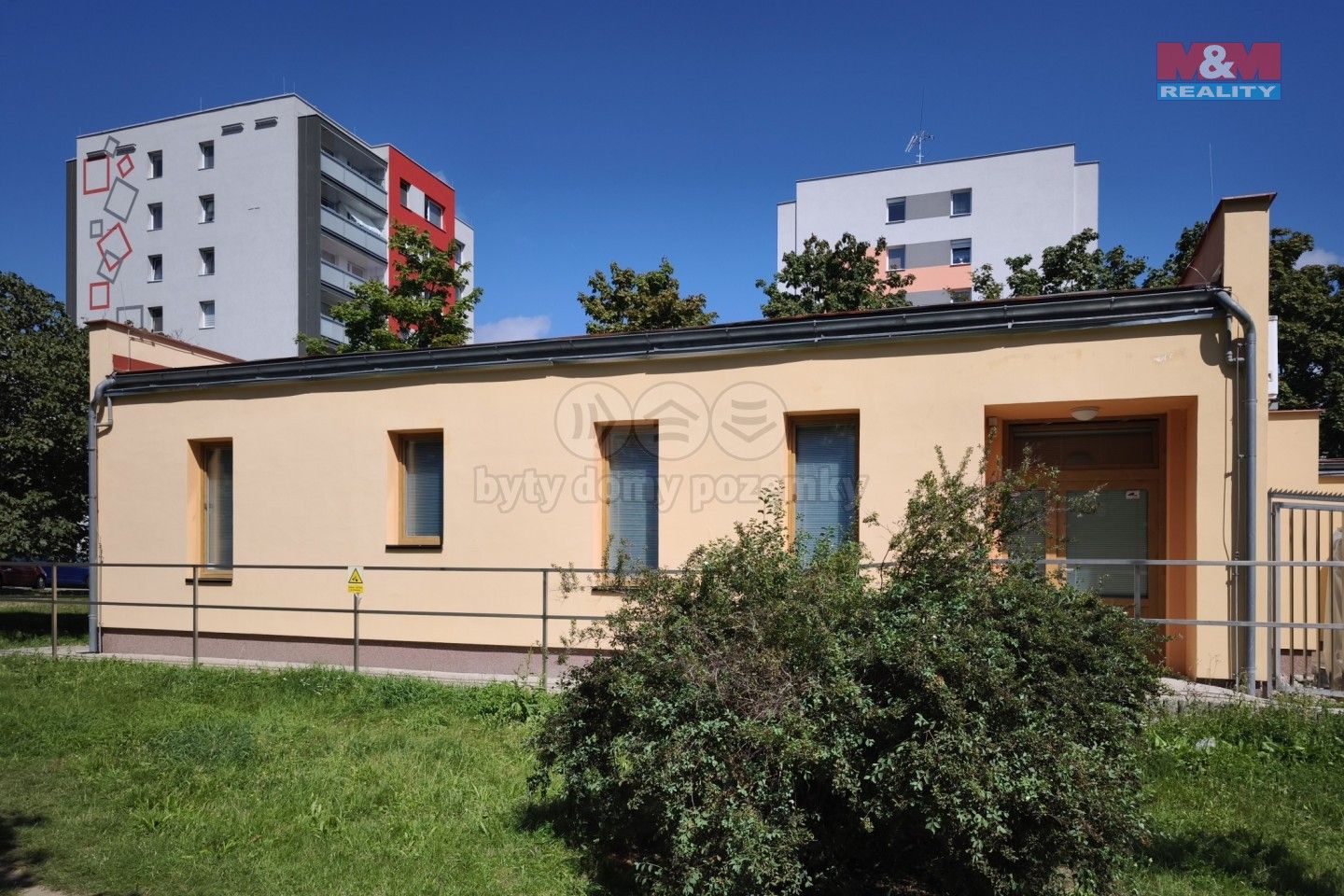 Pronájem obchodní prostory - 17. listopadu, Mladá Boleslav, 160 m²