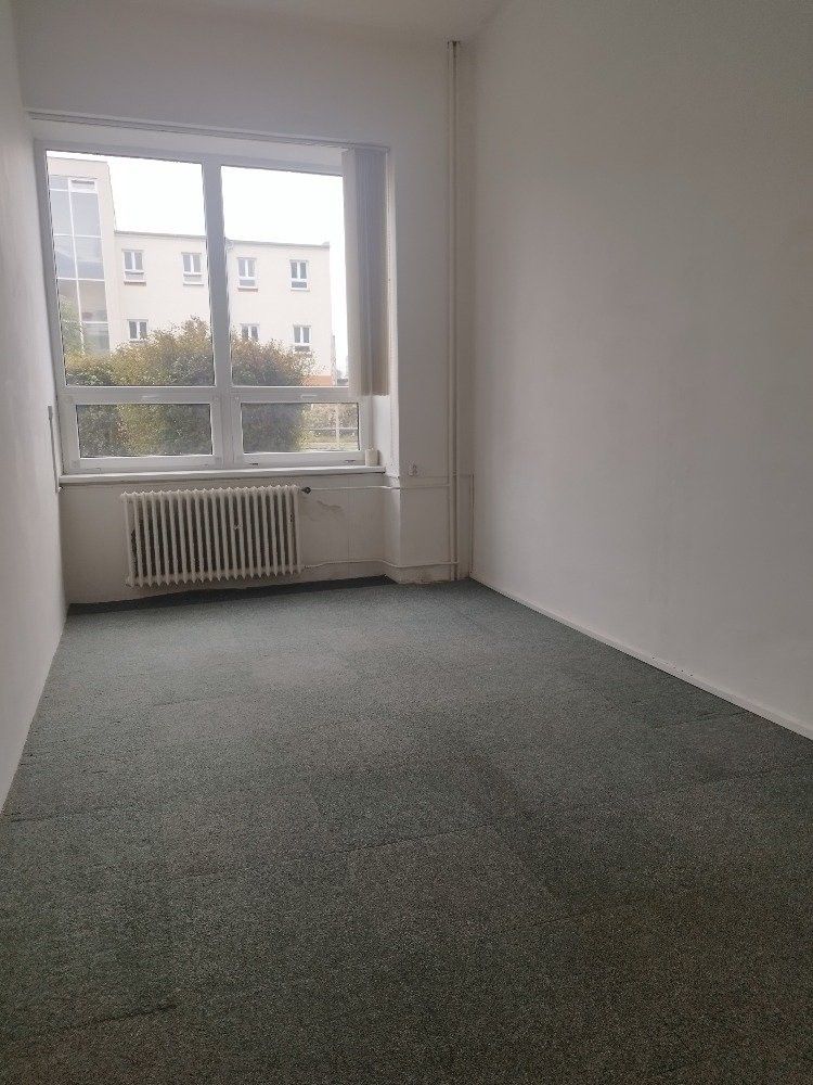 Kanceláře, Pardubice, 18 m² - 1