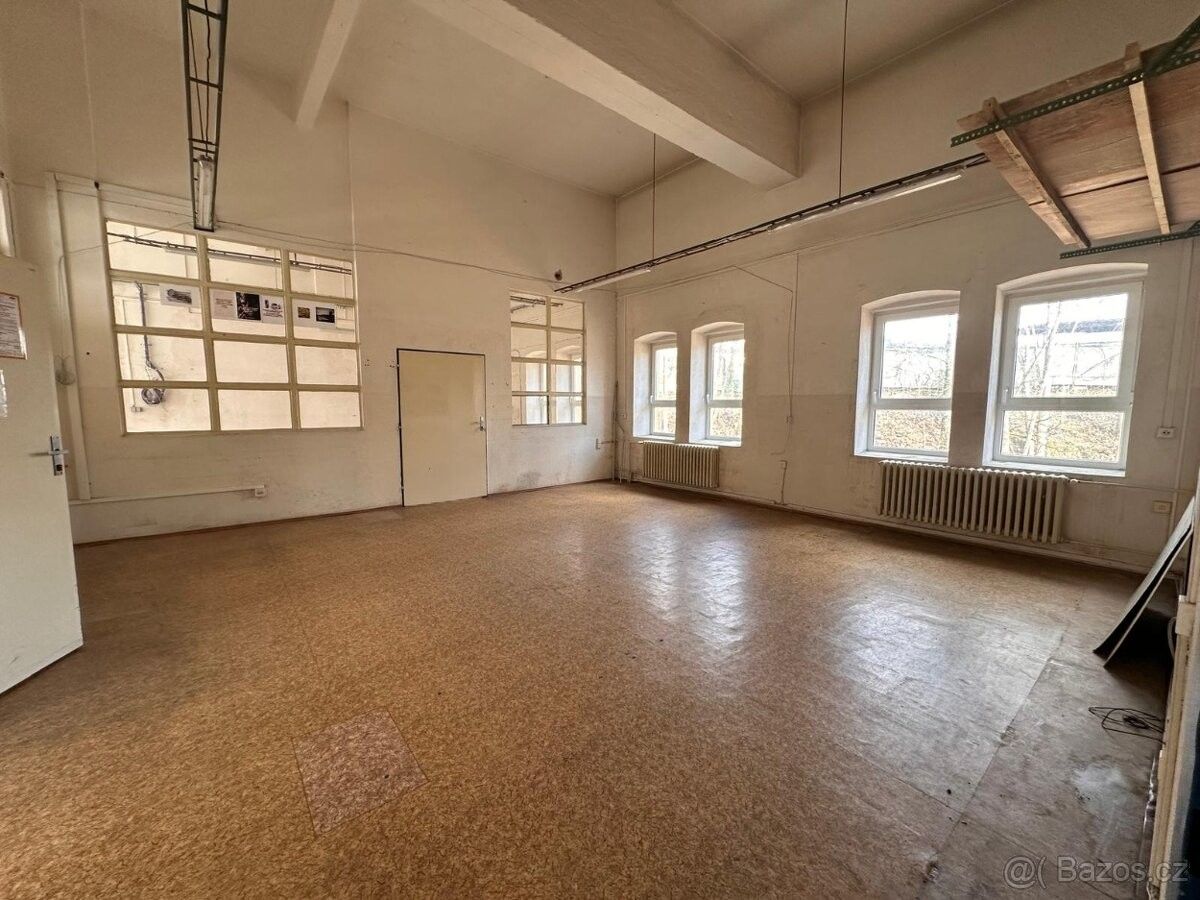 Sklady, Vrchlabí, 543 01, 706 m²