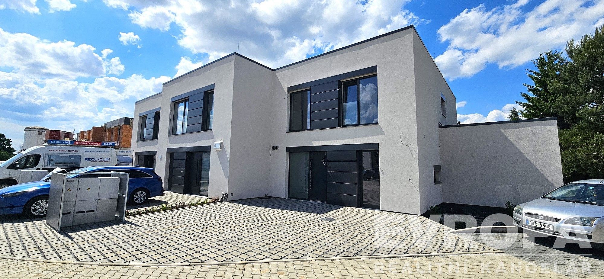 Rodinné domy, Sezemice, okres Pardubice, Pardubický kraj, 121 m² - 2