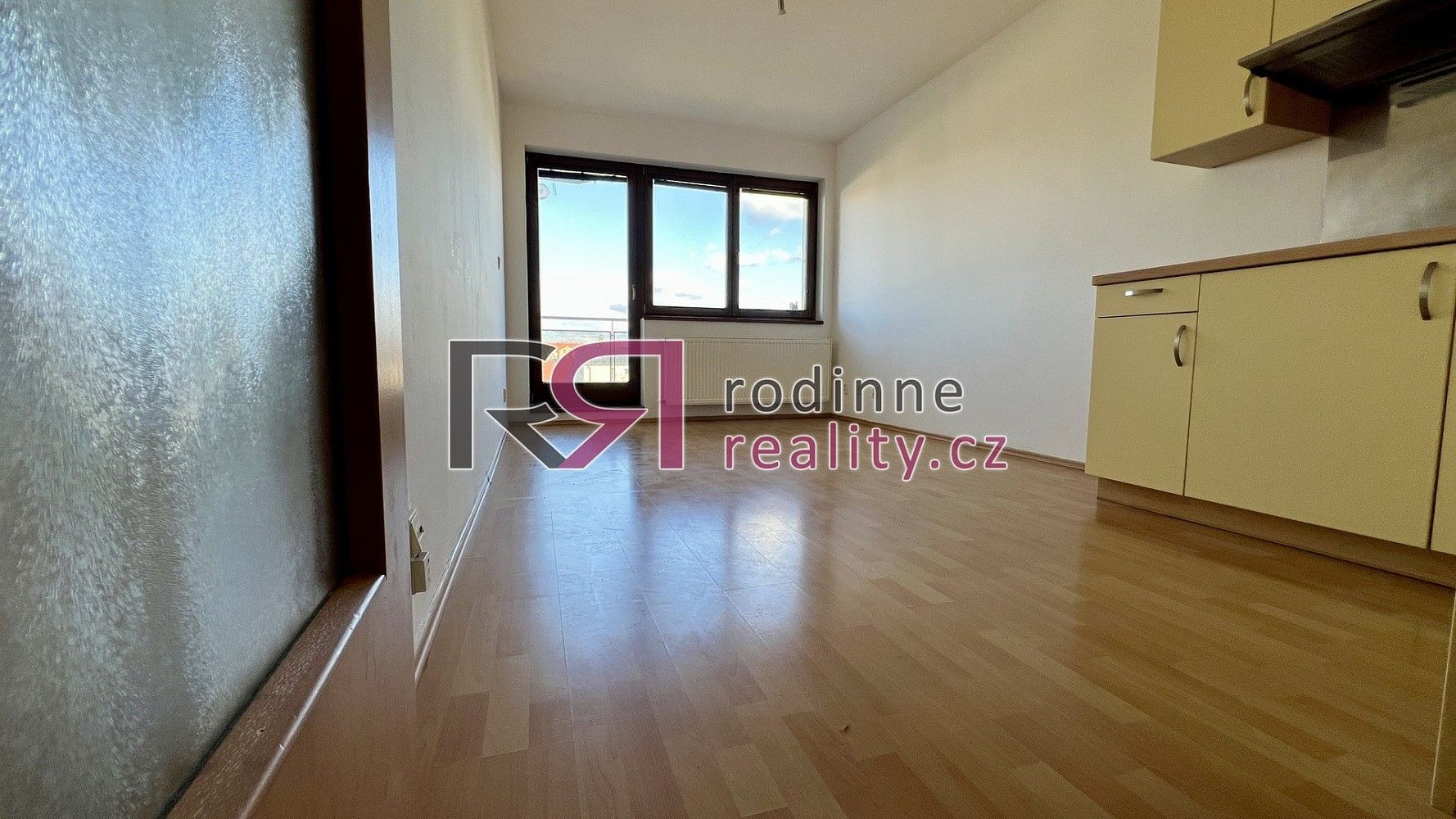 Pronájem byt 1+kk - Praha - Dubeč, okres Praha 15, Hlavní město Praha, 24 m² - 5