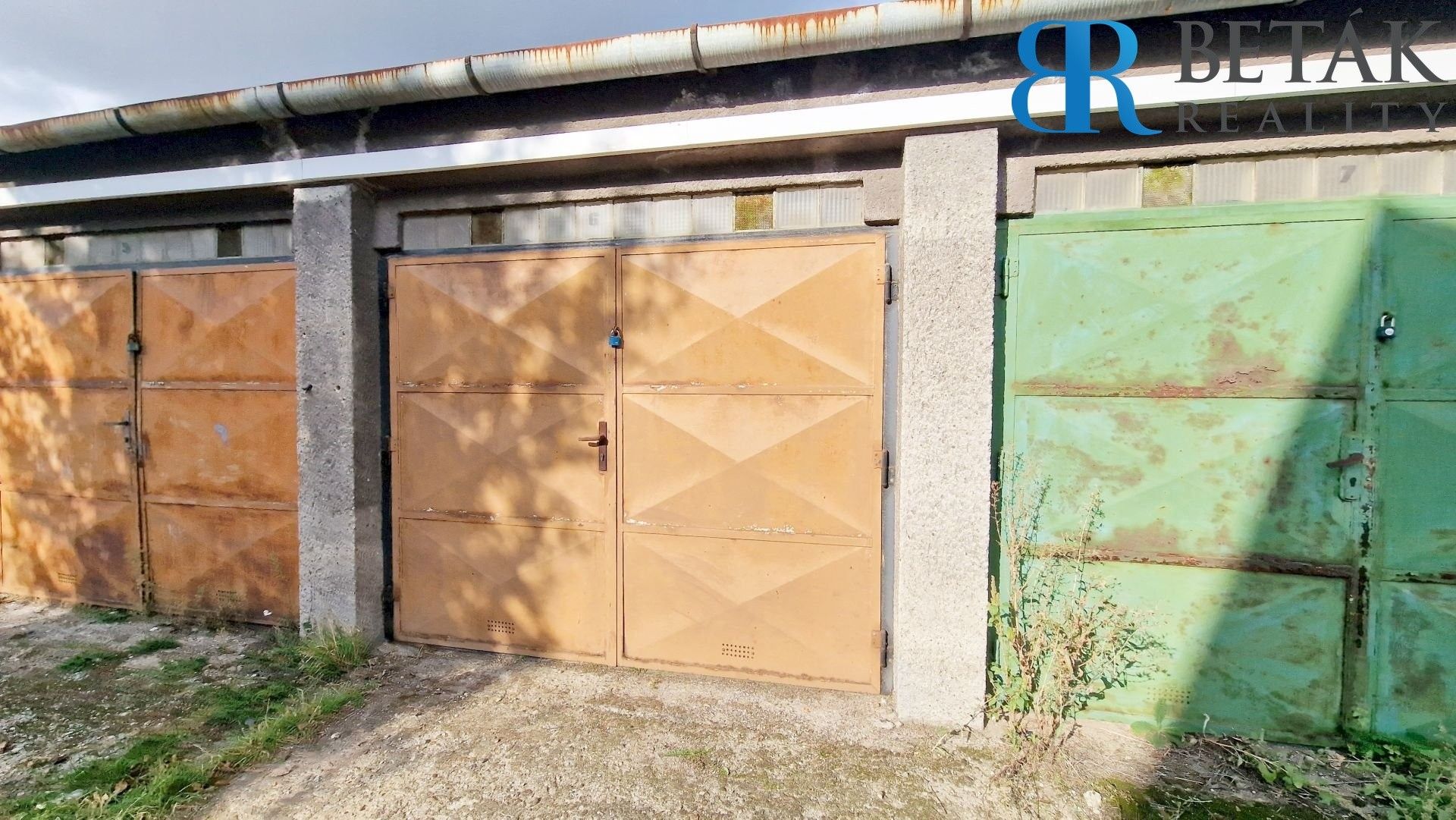 Garáže, Dluhonská  , Přerov I-Město, 19 m² - 1