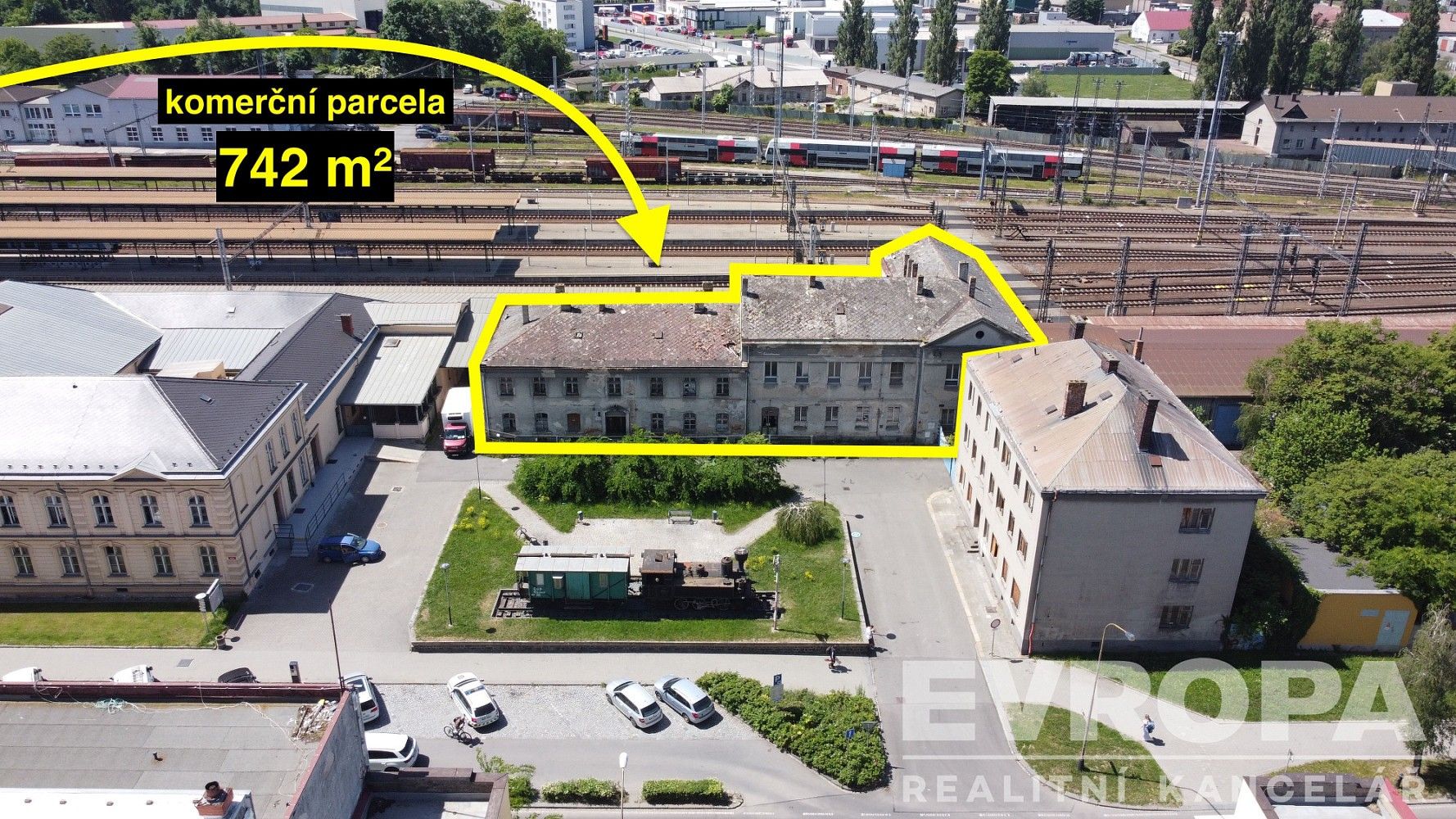 Obchodní prostory, 1 200 m²