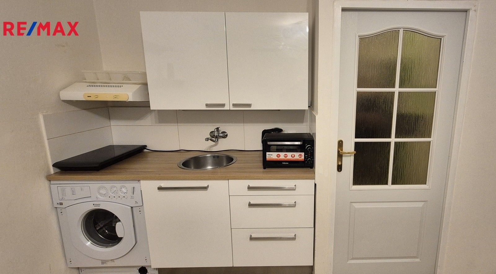 Prodej byt 1+kk - Vavřenova, Praha, 28 m²