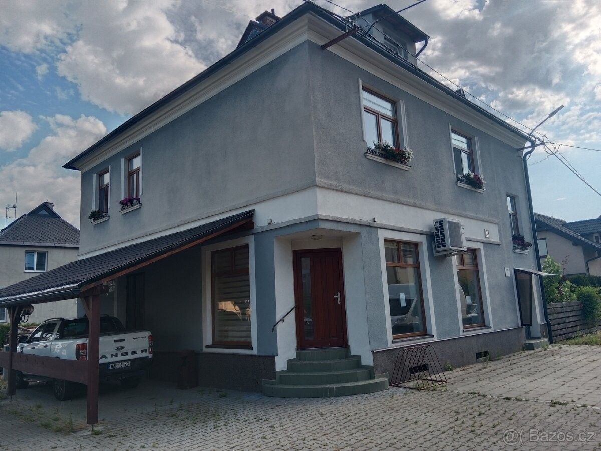 Rodinné domy, Krnov, 794 01 - 2