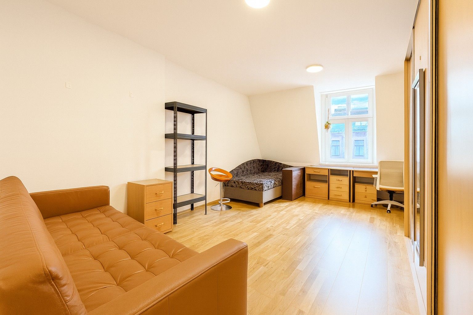 4+1, Varšavská, Karlovy Vary, 124 m²