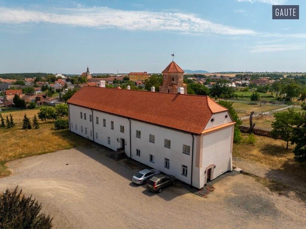 Zemědělské usedlosti, Vlasatice, 5 889 m² - 2