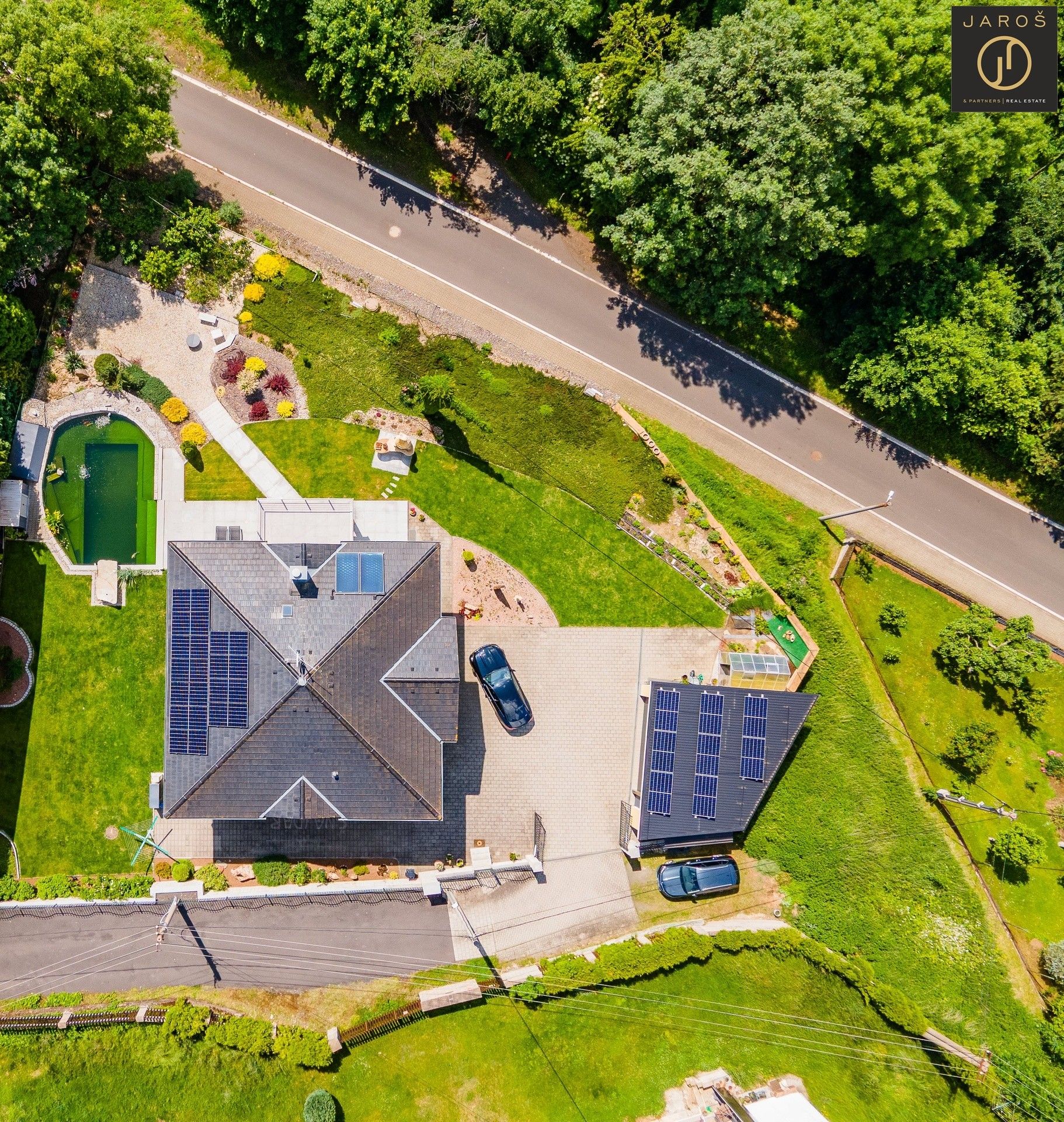 Prodej rodinný dům - Všeborovice, Dalovice, 315 m²