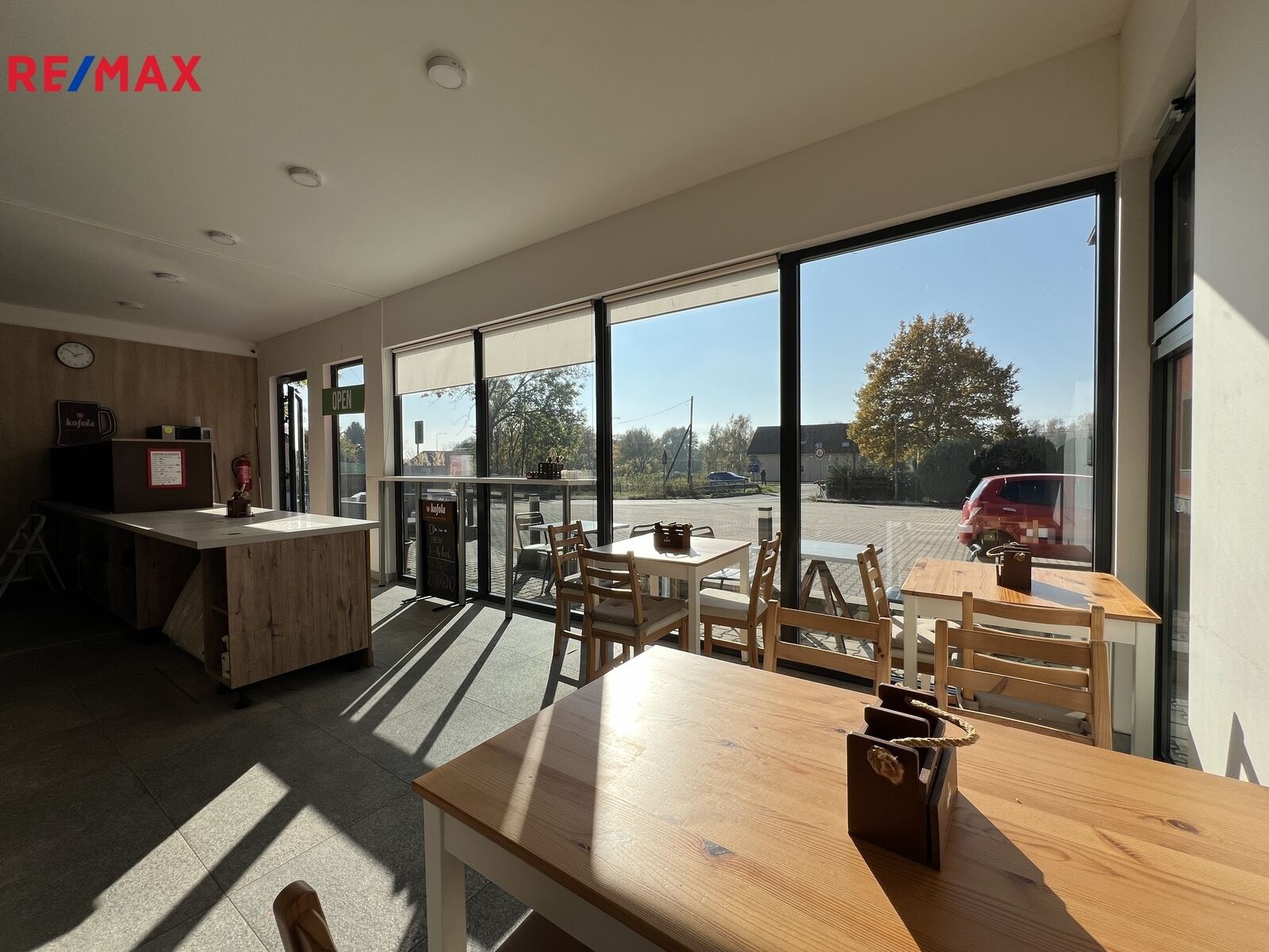 Ostatní, Ostrov, 38 m²